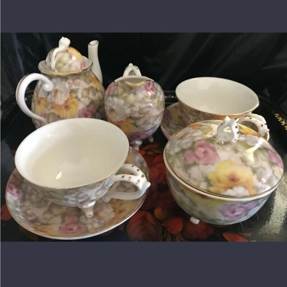 Grace’s teaware - 9 pieces floral tea set